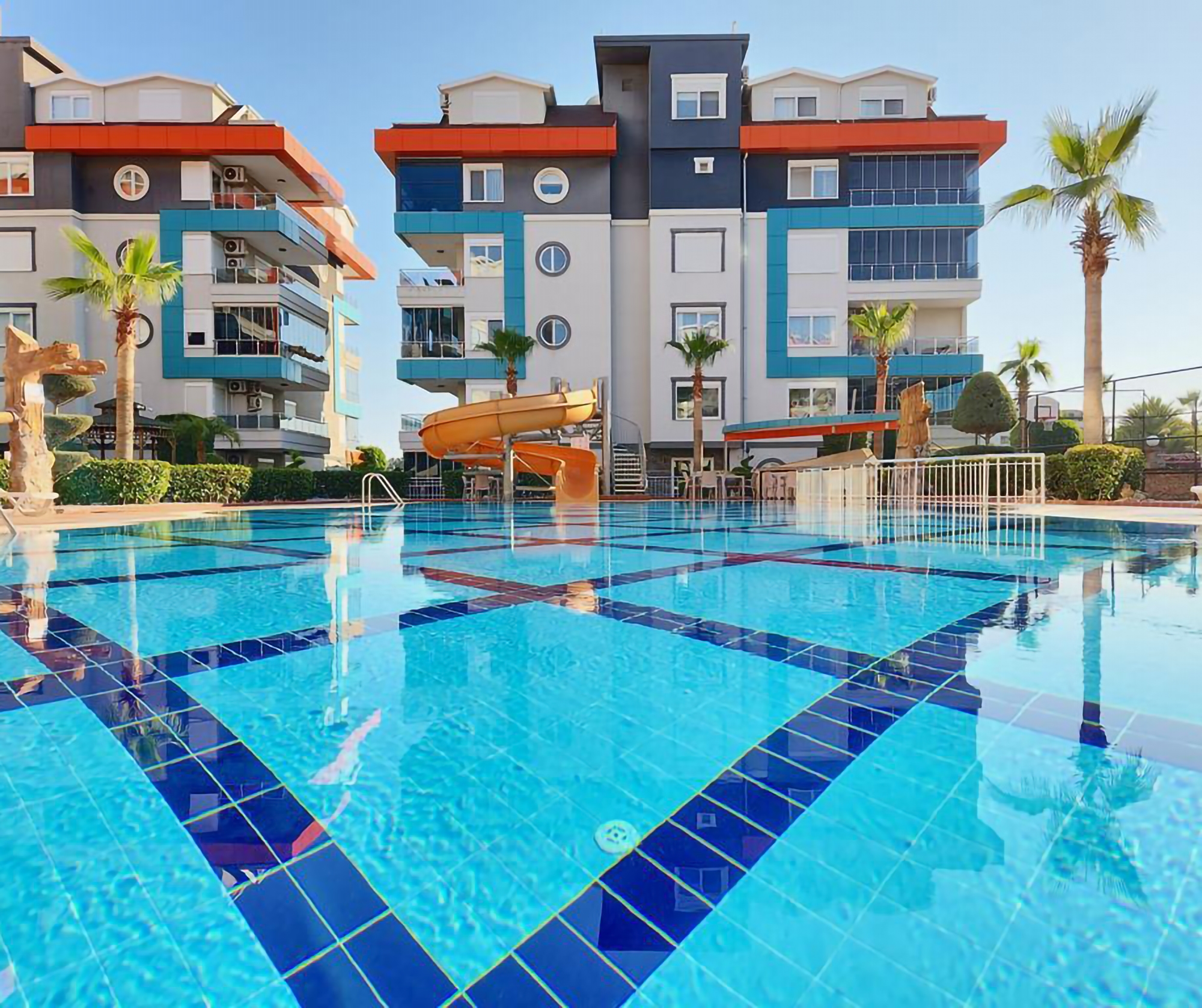 Imponerende 1+1 Lejlighed med Hav- og Bjergudsigt i Kestel, Alanya