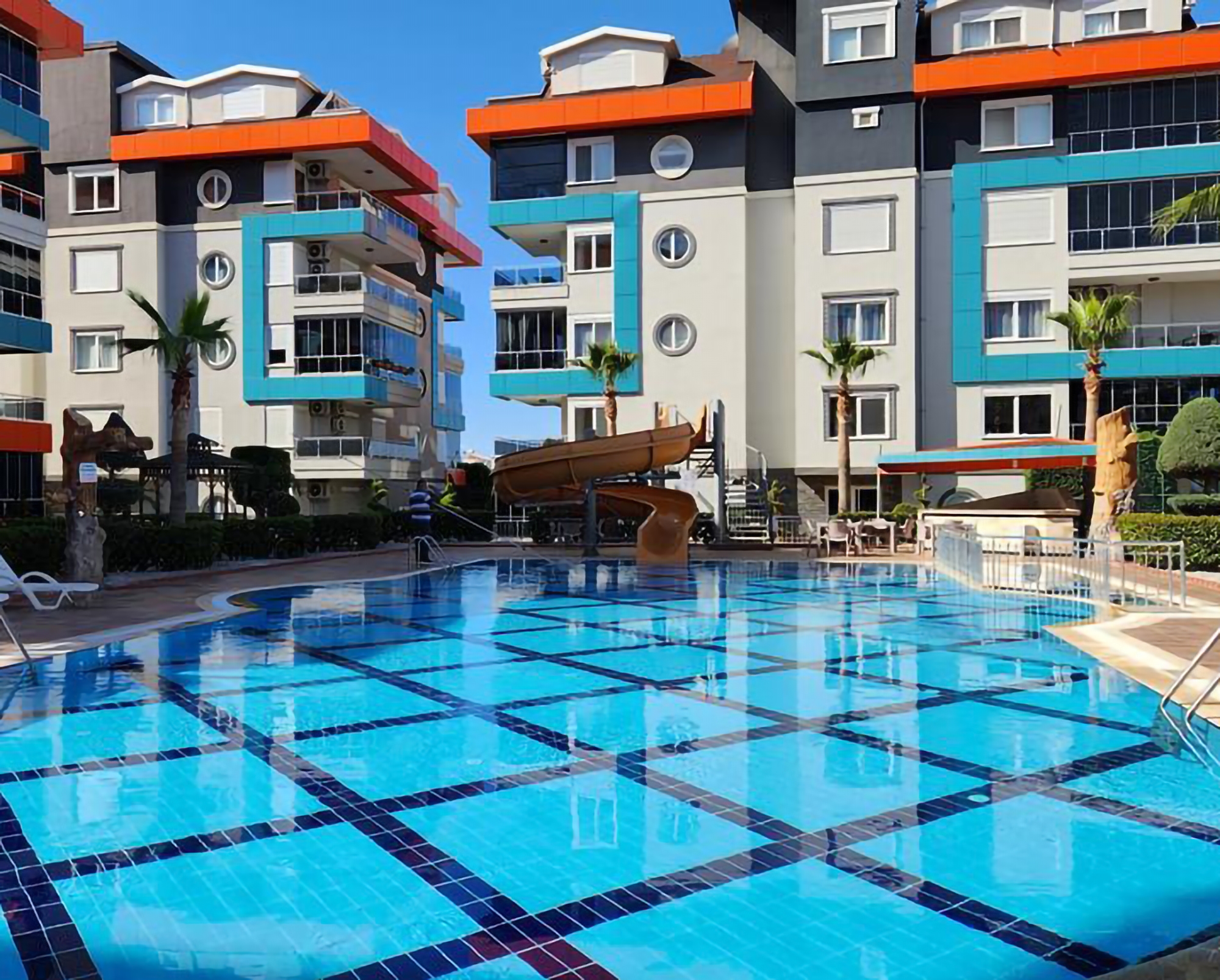 Imponerende 1+1 Lejlighed med Hav- og Bjergudsigt i Kestel, Alanya