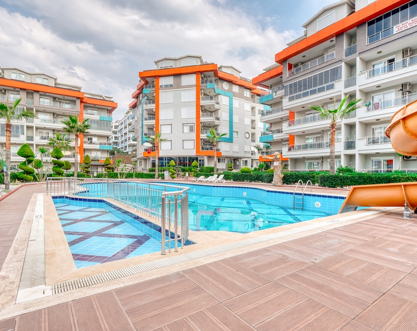 Imponerende 1+1 Lejlighed med Hav- og Bjergudsigt i Kestel, Alanya