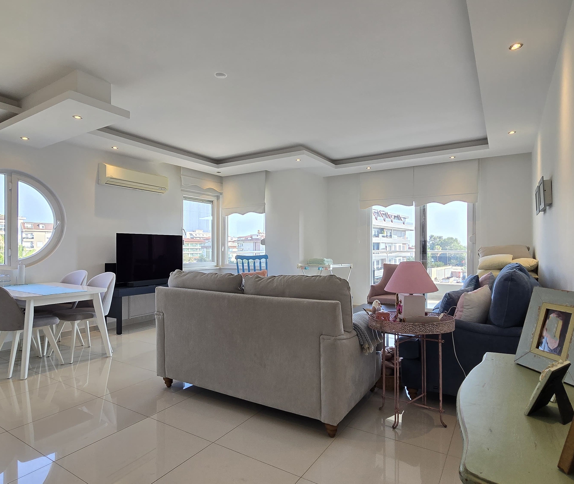 Imponerende 1+1 Lejlighed med Hav- og Bjergudsigt i Kestel, Alanya