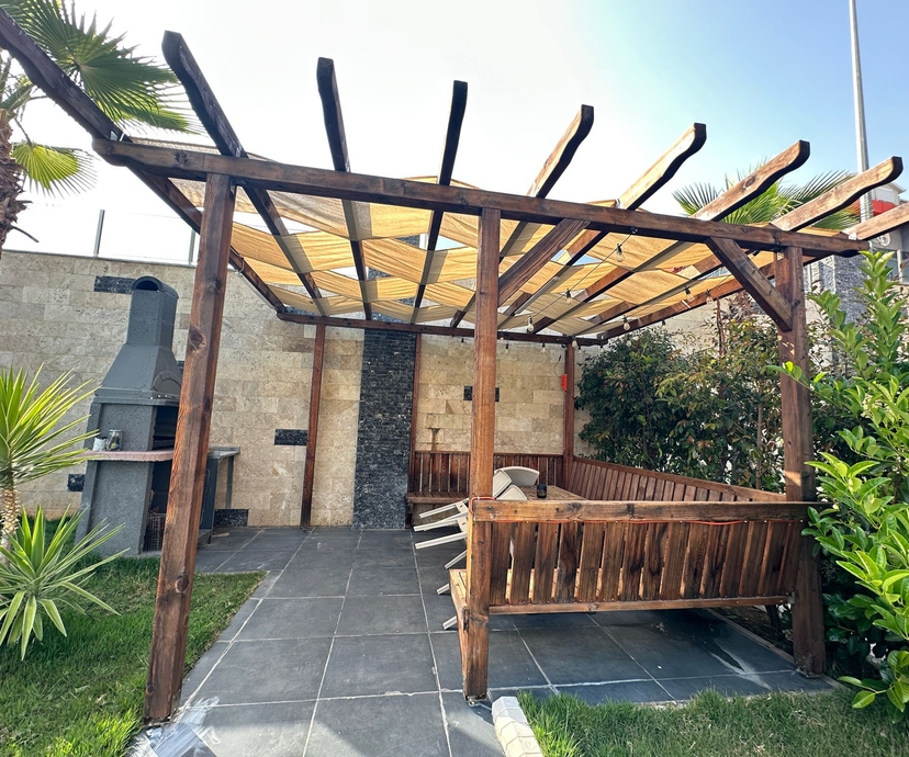 Moderne 1+1 Lejlighed med Hav- og Bjergudsigt i Kestel, Alanya