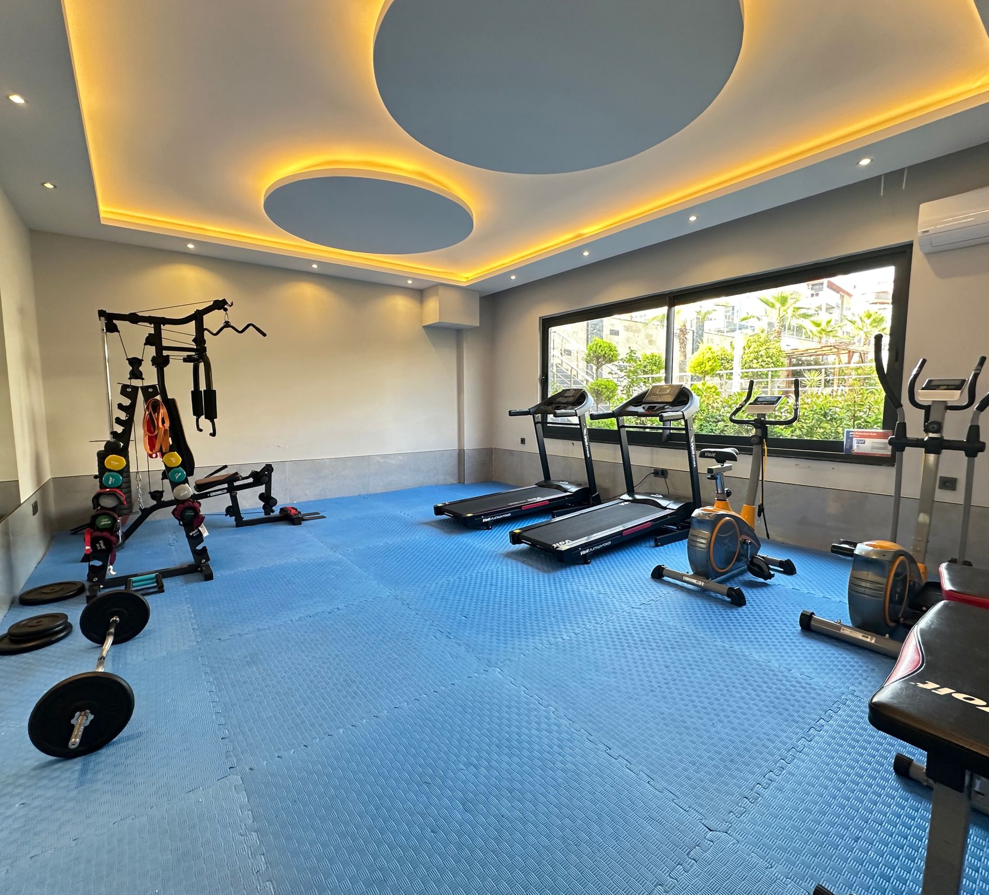 Moderne 1+1 Lejlighed med Hav- og Bjergudsigt i Kestel, Alanya