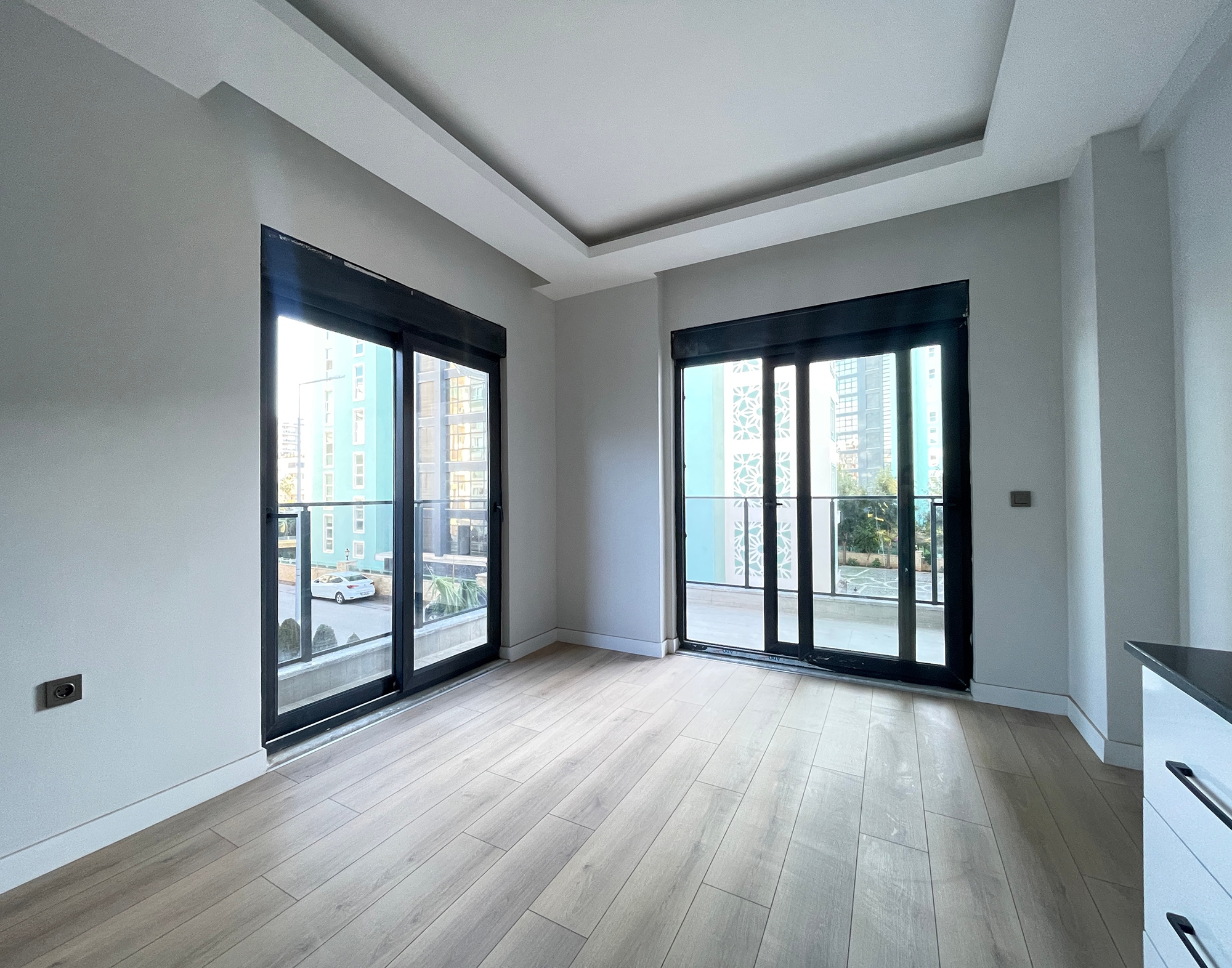 Luxury 1+1 Apartment with Mountain View in Mahmutlar, Alanya