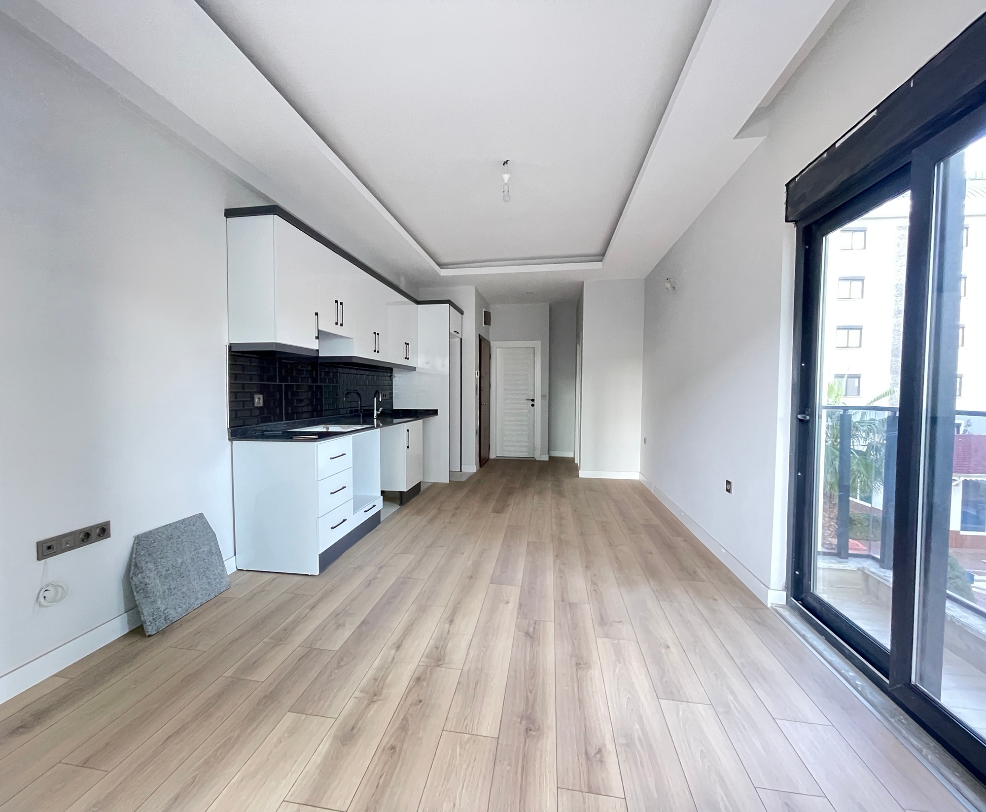 Luxury 1+1 Apartment with Mountain View in Mahmutlar, Alanya