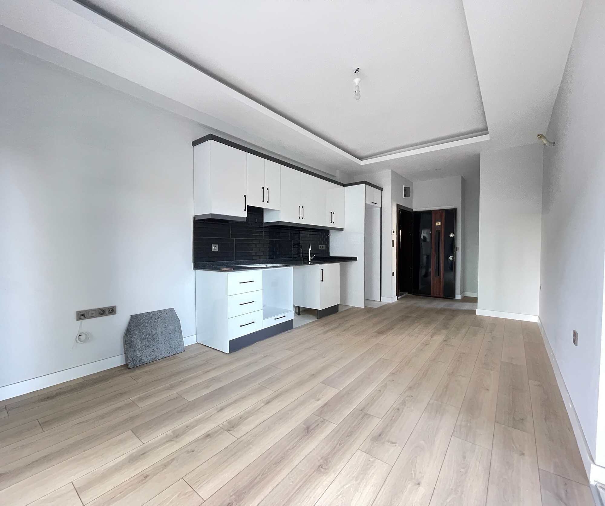 Luxury 1+1 Apartment with Mountain View in Mahmutlar, Alanya