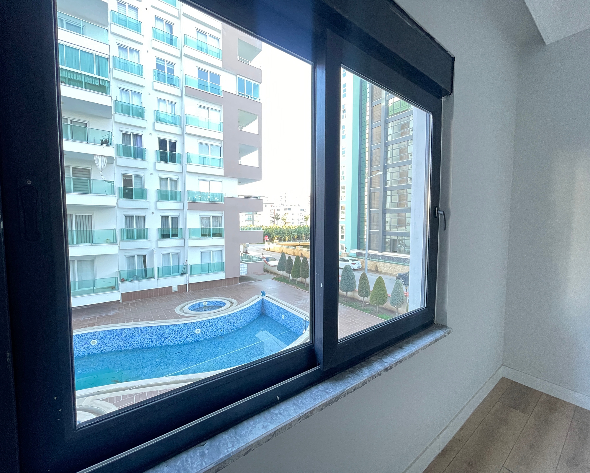 Luxury 1+1 Apartment with Mountain View in Mahmutlar, Alanya