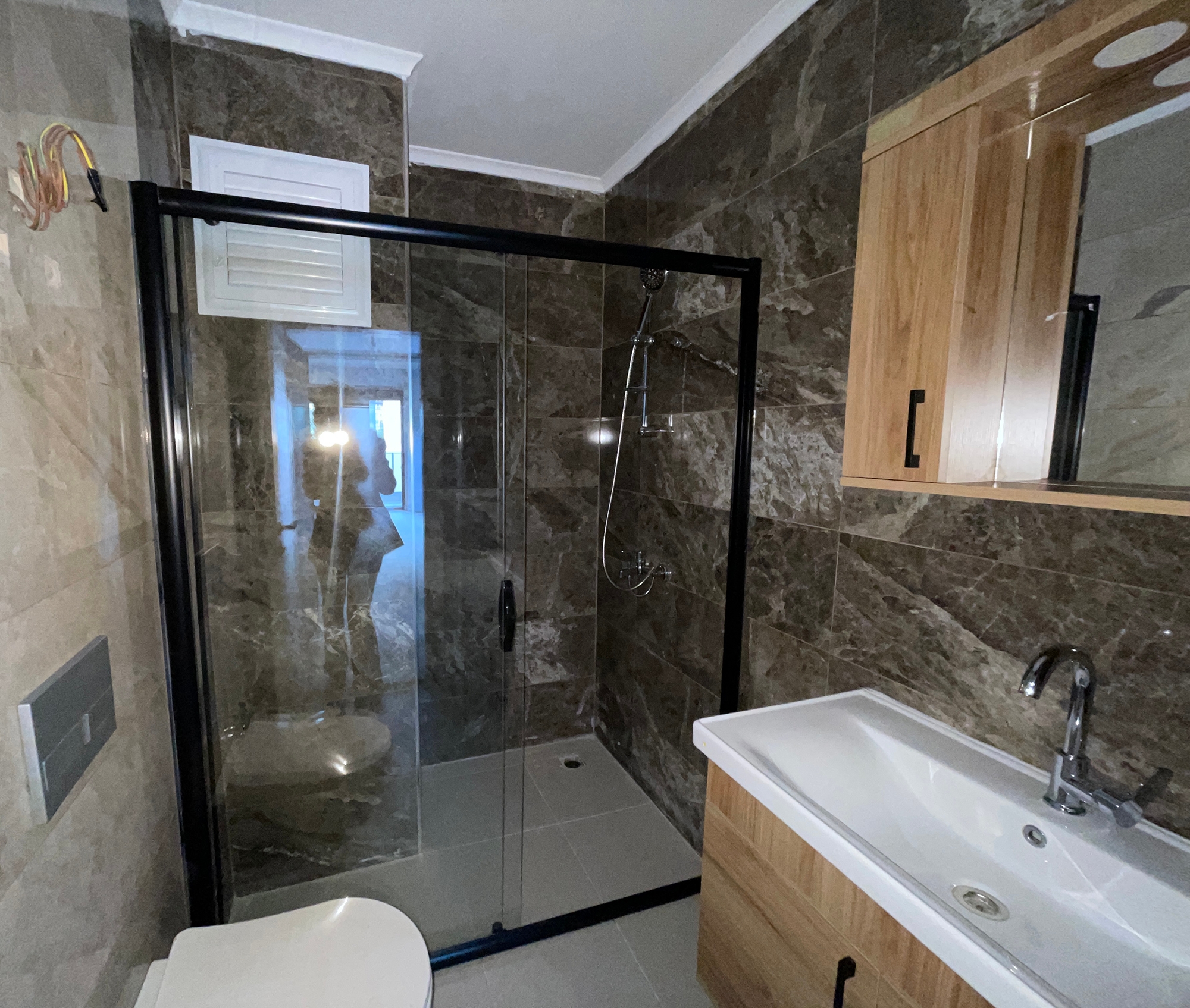 Luxury 1+1 Apartment with Mountain View in Mahmutlar, Alanya