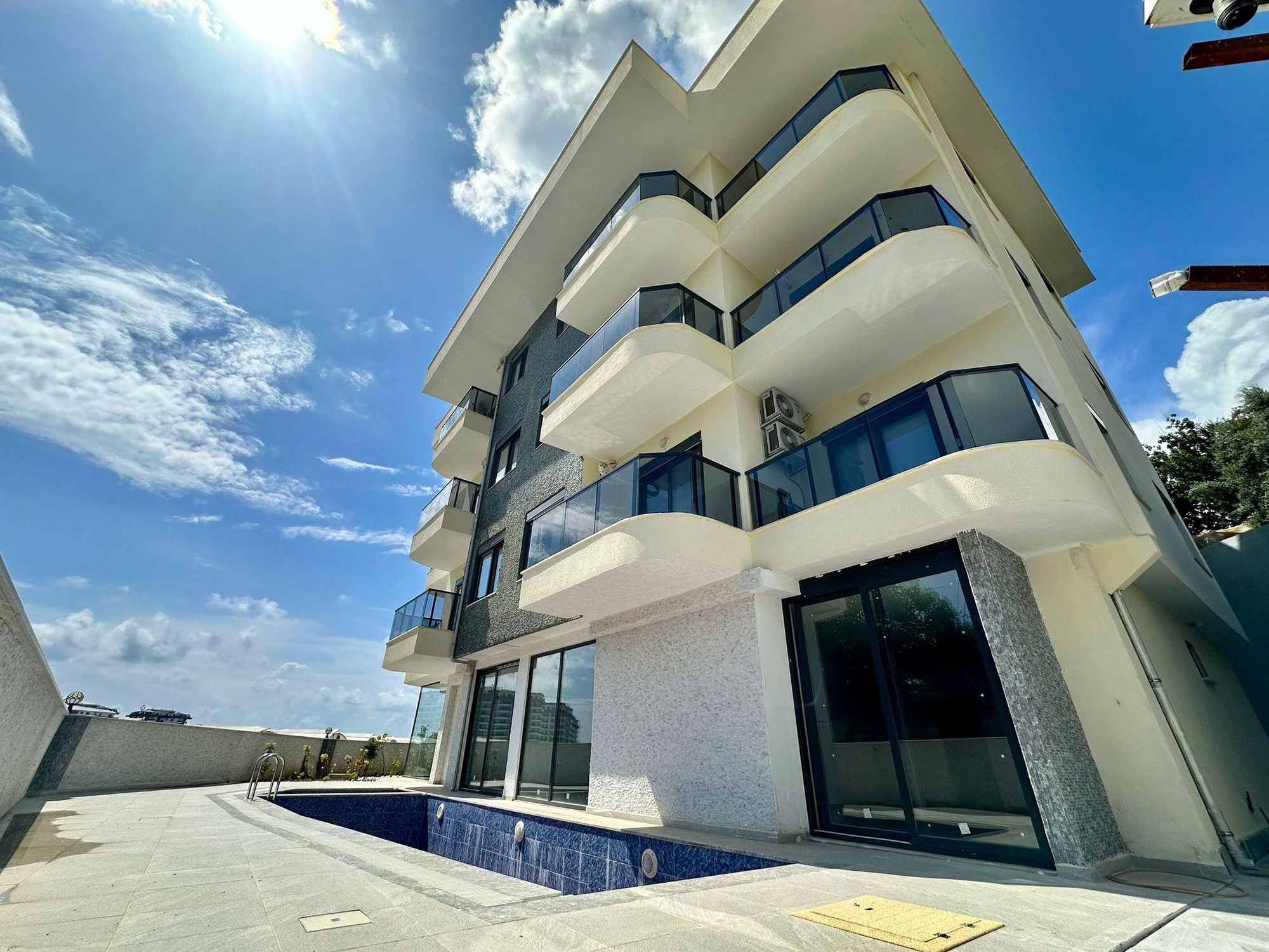 Mountain View 1+1 Apartment in Mahmutlar, Alanya