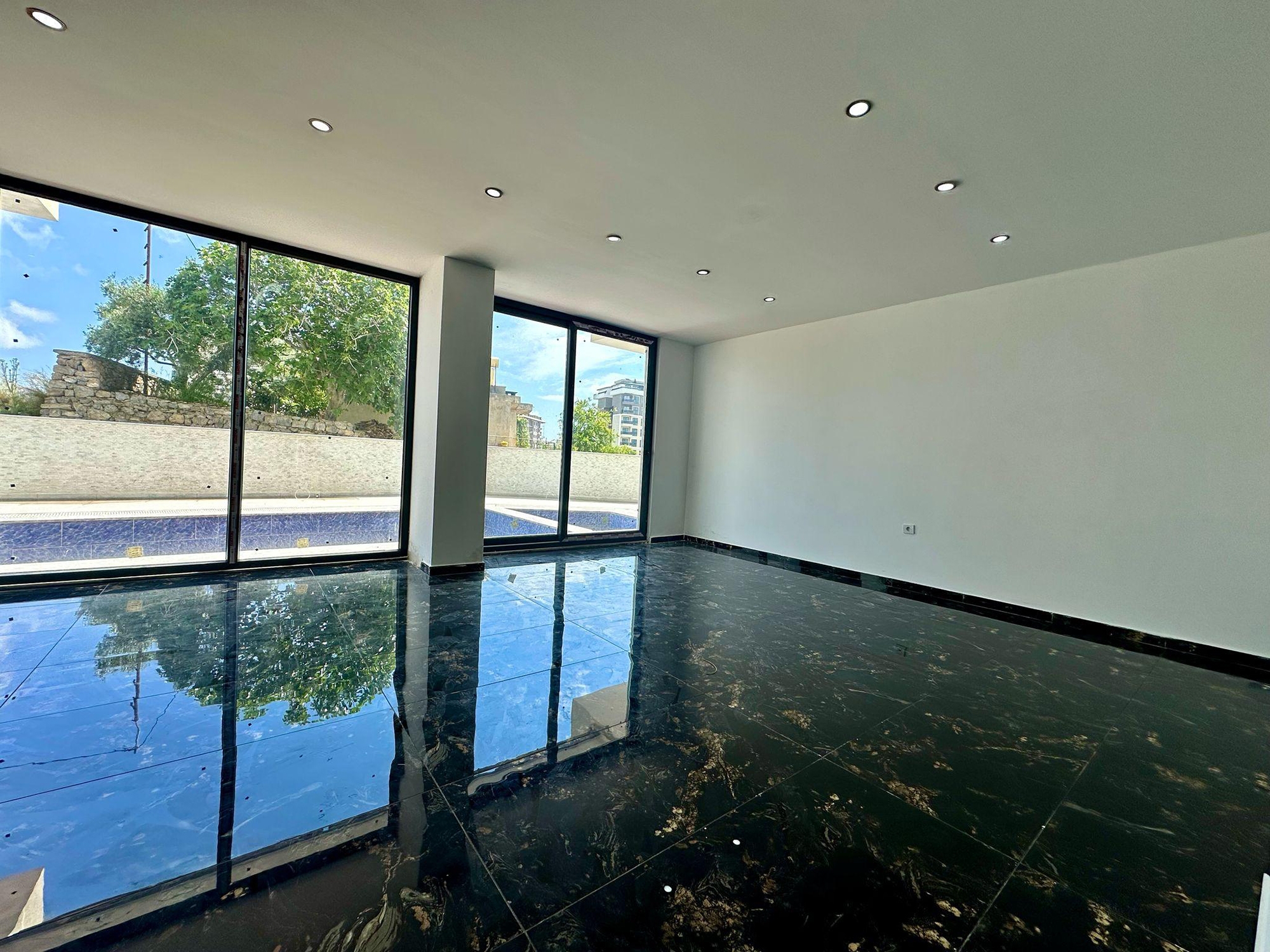 Mountain View 1+1 Apartment in Mahmutlar, Alanya