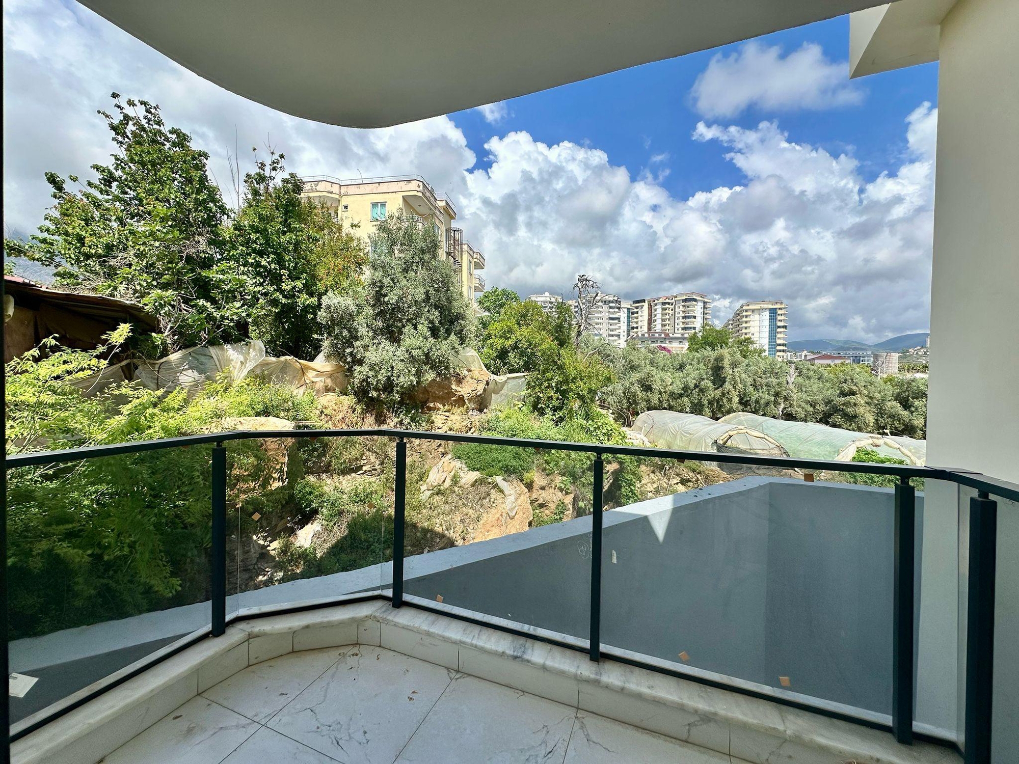 Mountain View 1+1 Apartment in Mahmutlar, Alanya