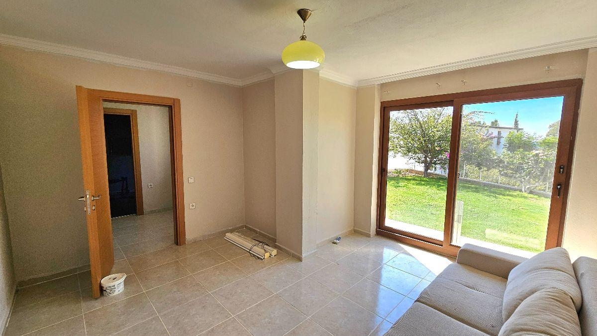 Stunning 4+1 Villa mit Meeres- und Bergblick, Gumusluk