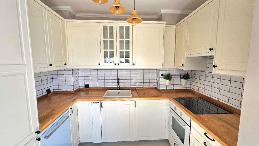 Stunning 4+1 Villa mit Meeres- und Bergblick, Gumusluk