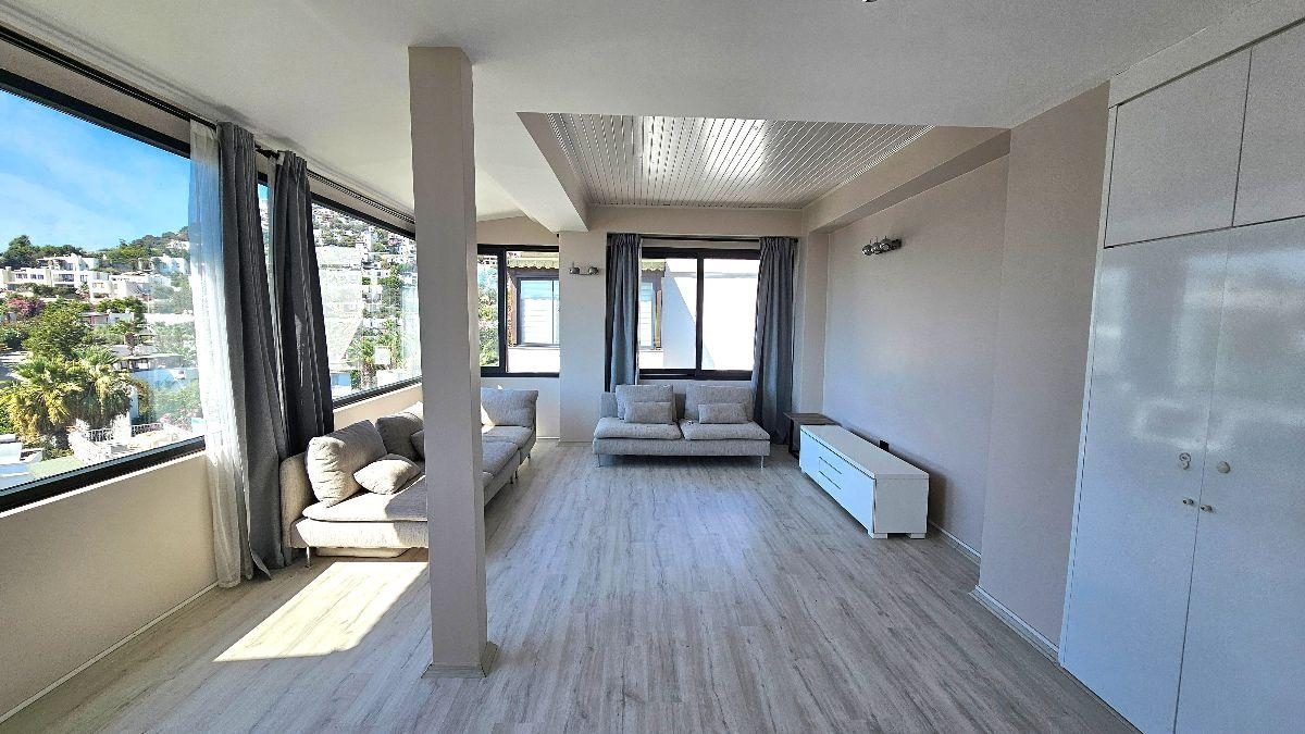 Stunning 4+1 Villa mit Meeres- und Bergblick, Gumusluk