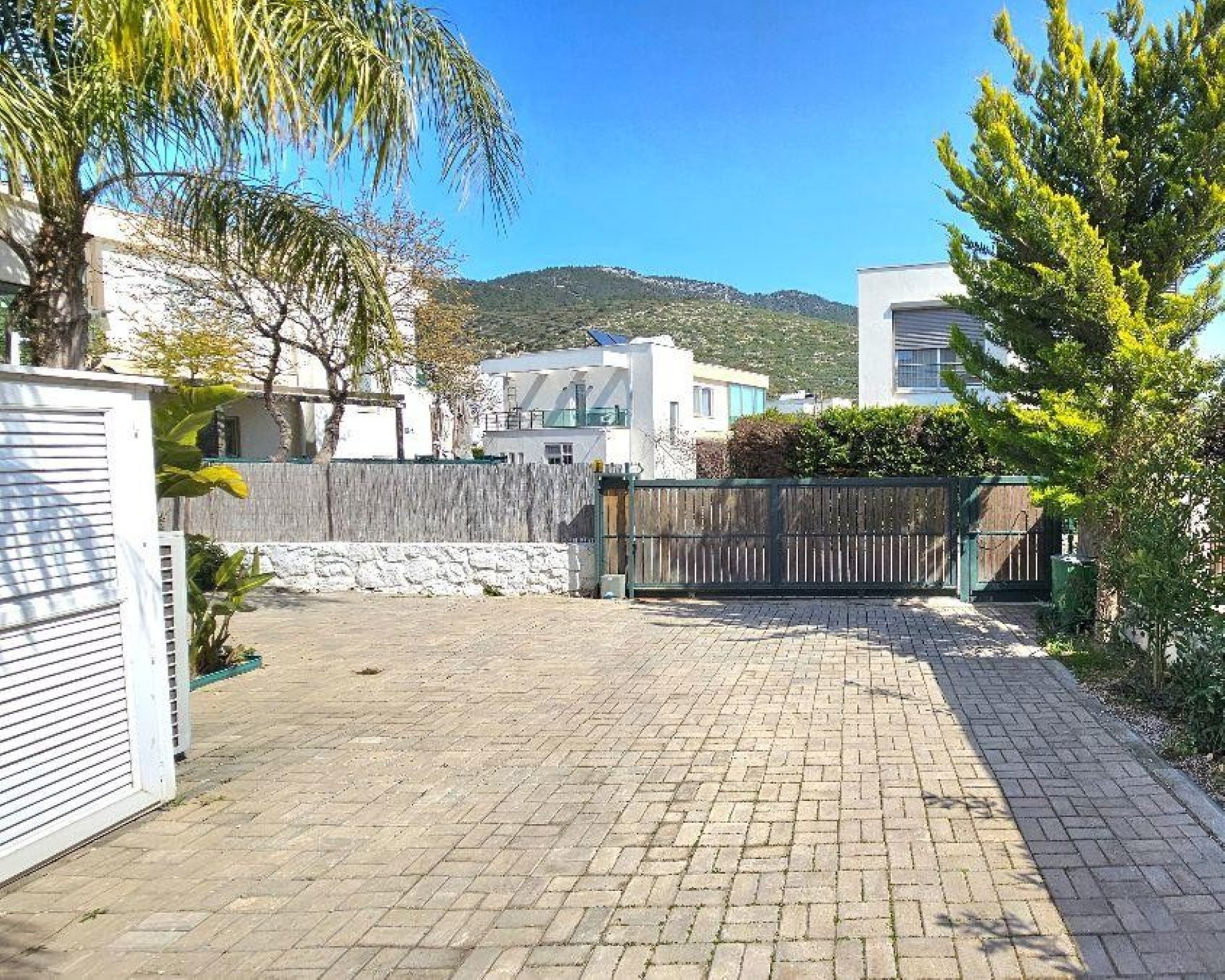 Mountain View 4+1 Villa in Ortakent, Bodrum