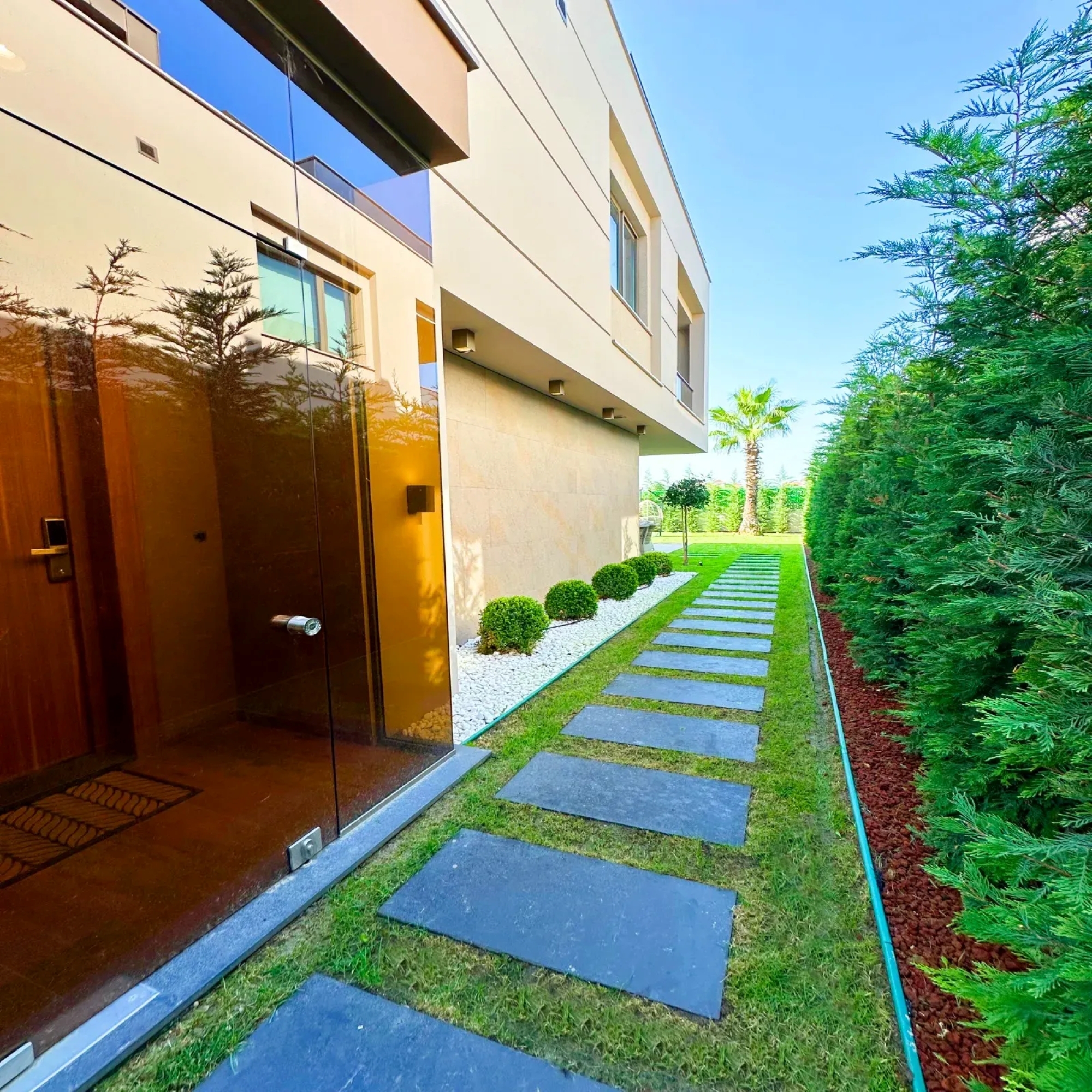 Luxuriöse 6+1 Bergblick Villa in Beylikduzu, Istanbul