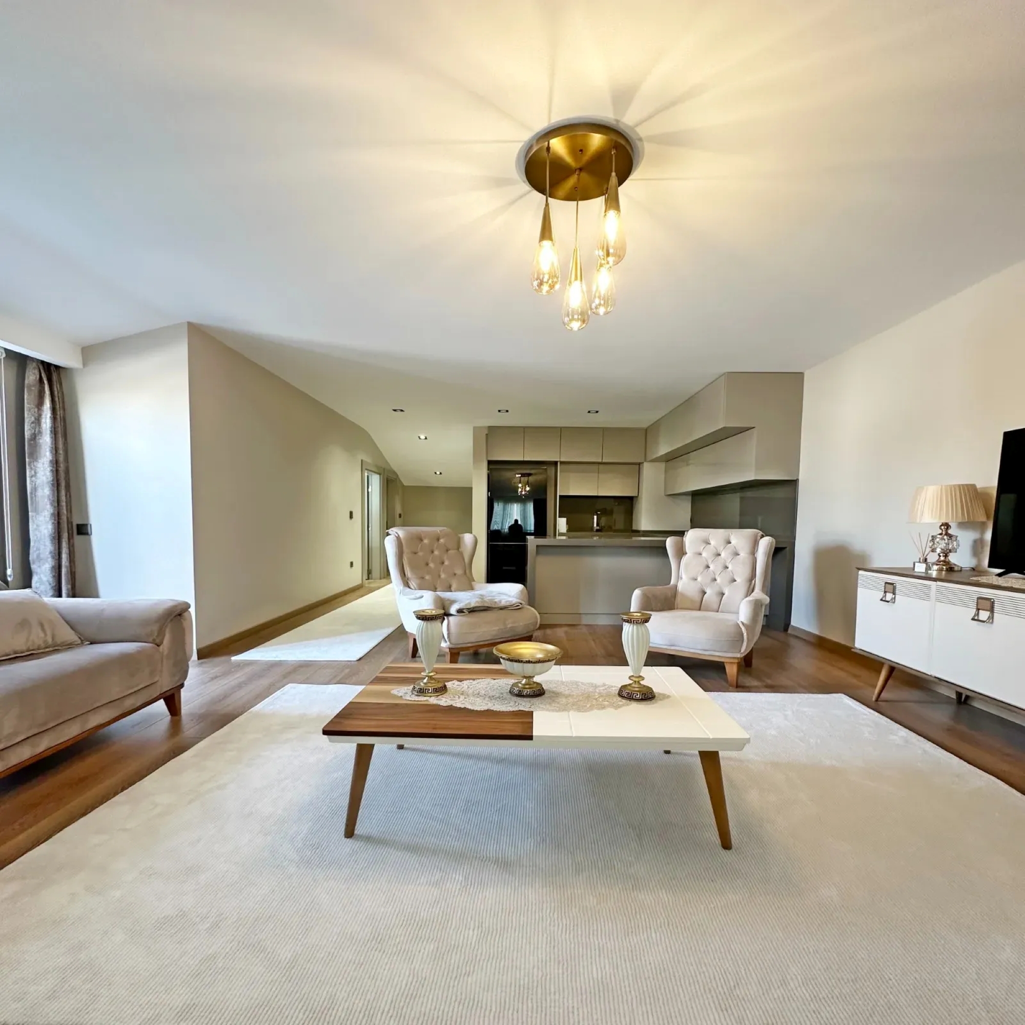 Luxuriöse 6+1 Bergblick Villa in Beylikduzu, Istanbul