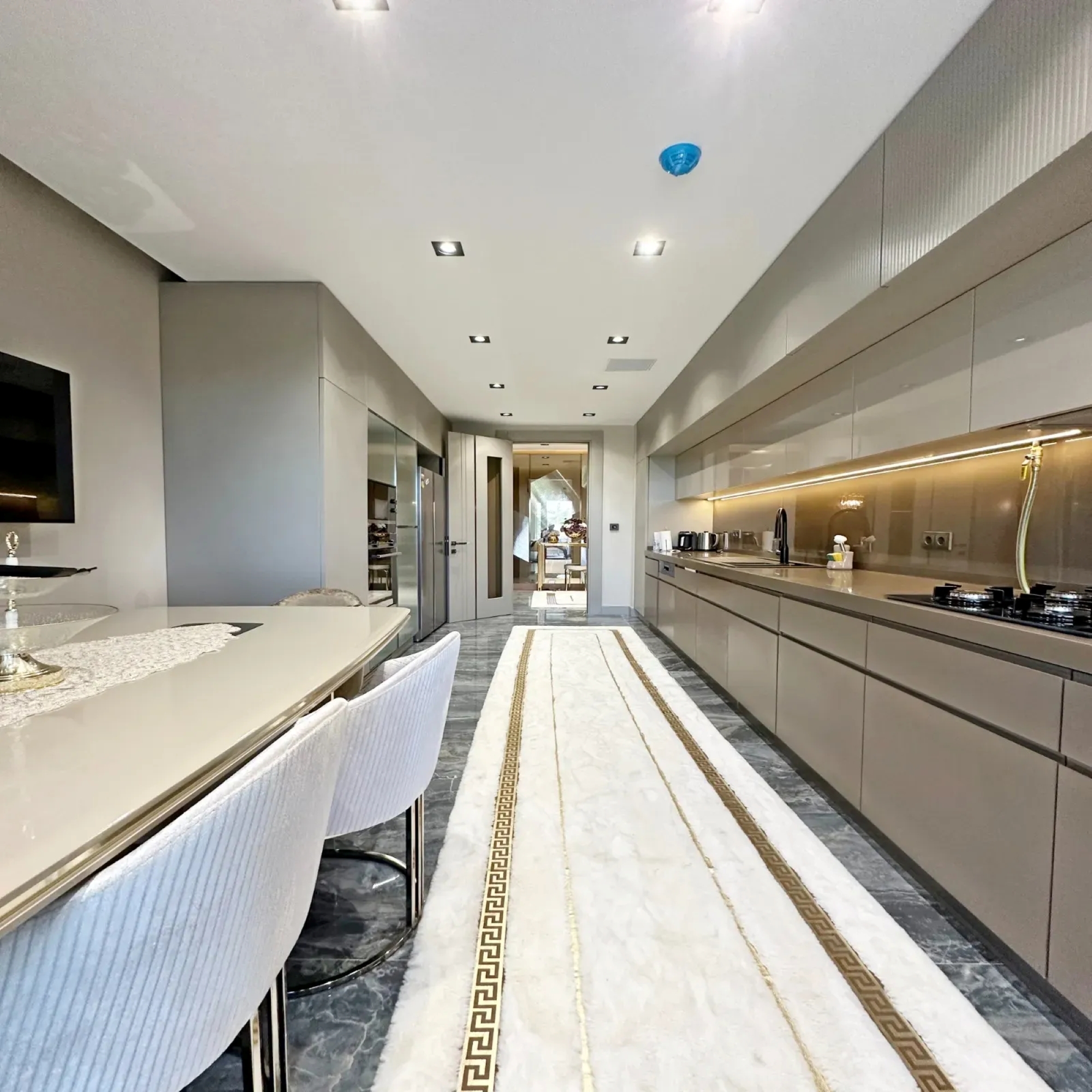 Luxuriöse 6+1 Bergblick Villa in Beylikduzu, Istanbul