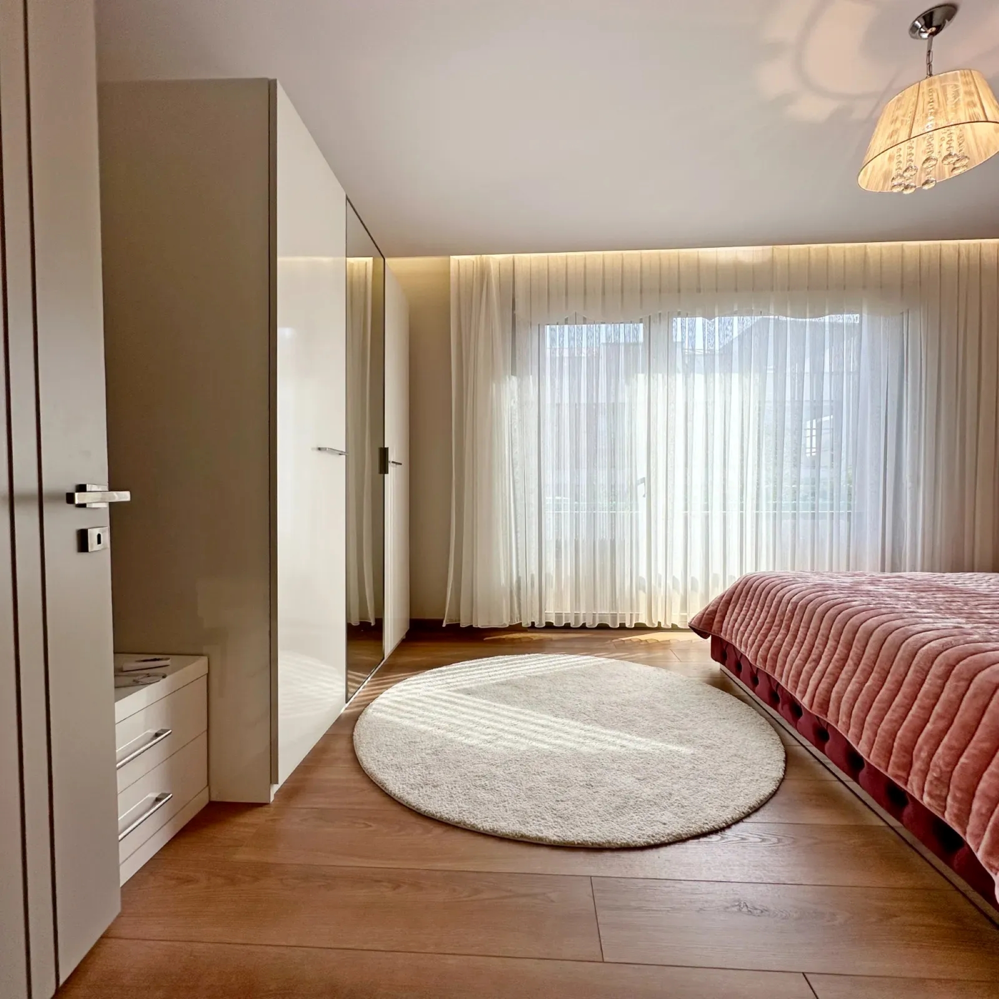 Luxuriöse 6+1 Bergblick Villa in Beylikduzu, Istanbul