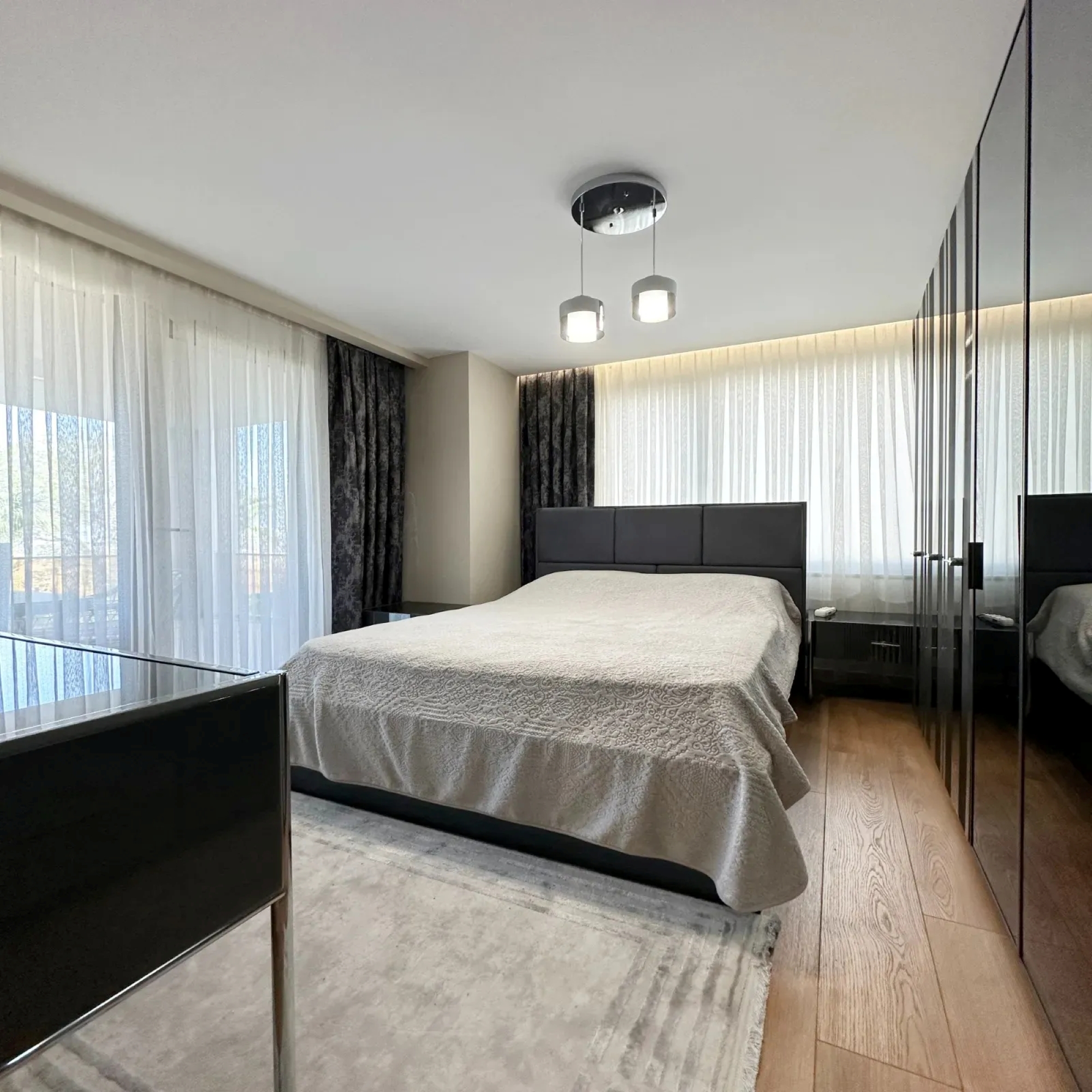 Luxuriöse 6+1 Bergblick Villa in Beylikduzu, Istanbul