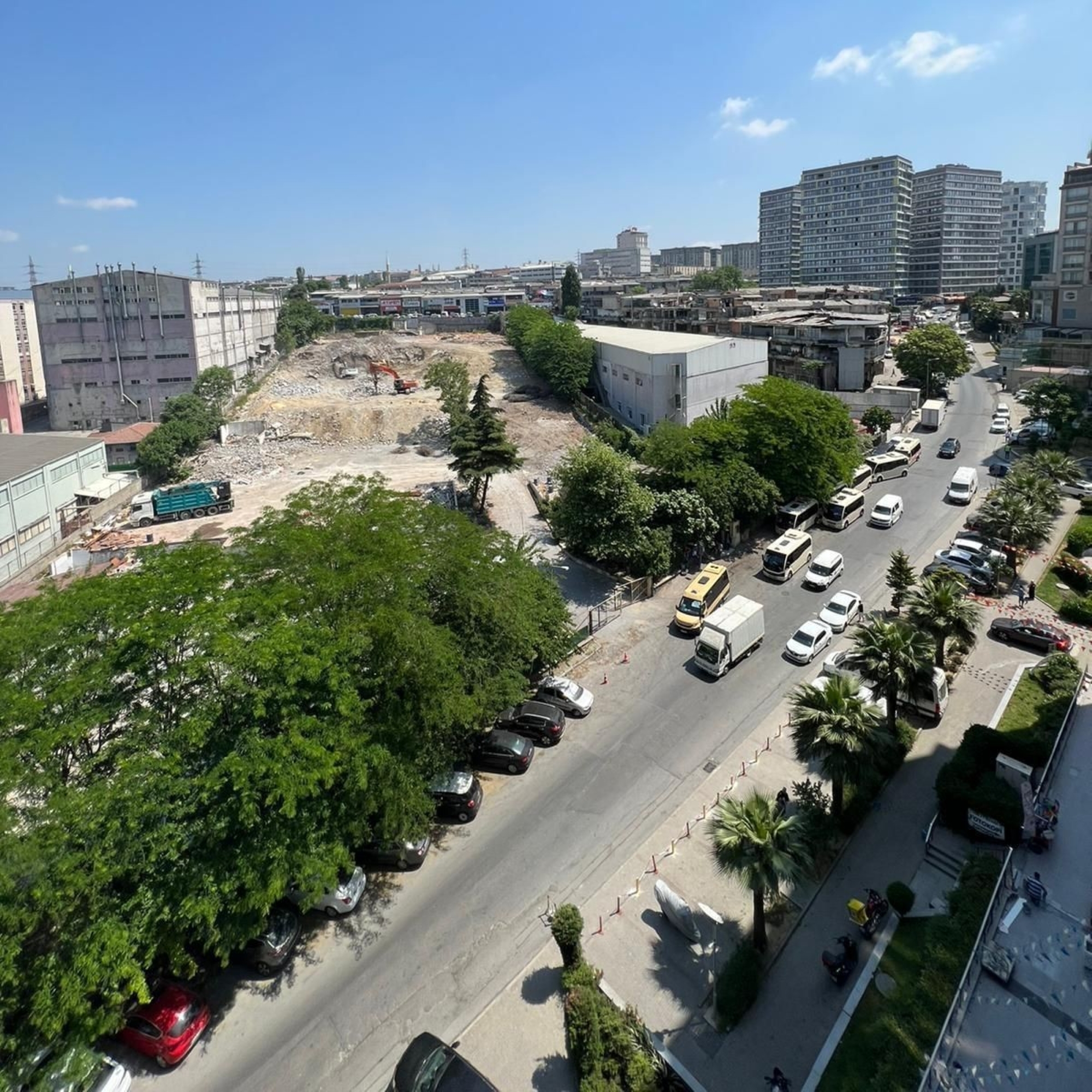3+1 Квартира с видом на горы и бассейн, Стамбул