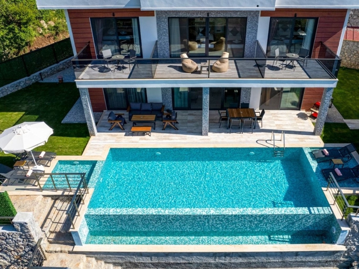 Havutsikt 4+1 Villa med Basseng i Faralya, Fethiye