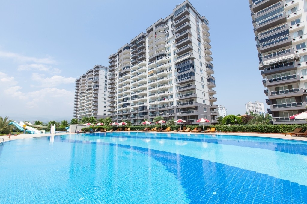Luxury 2+1 Apartment with Sea and Castle Views, Mersin - Çeşmeli
