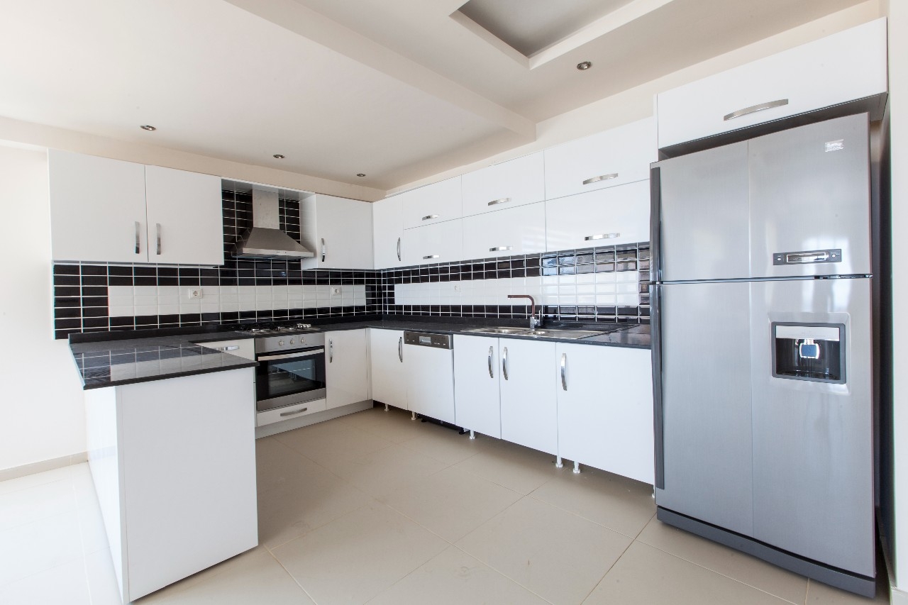 Luxuriöse 3+1 Wohnung mit Meerblick und Bergblick, Mersin - Ayaş