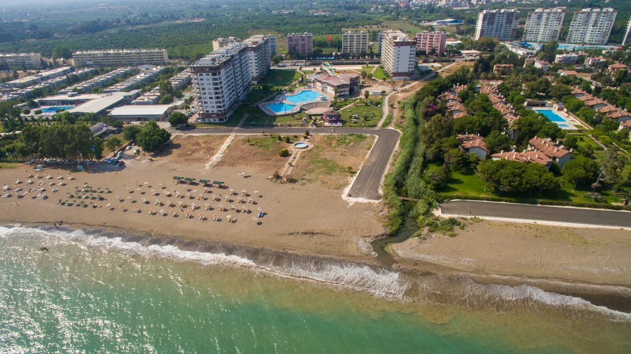 Luxury 2+1 Apartment with Sea and Mountain Views, Mersin-Kargipinari