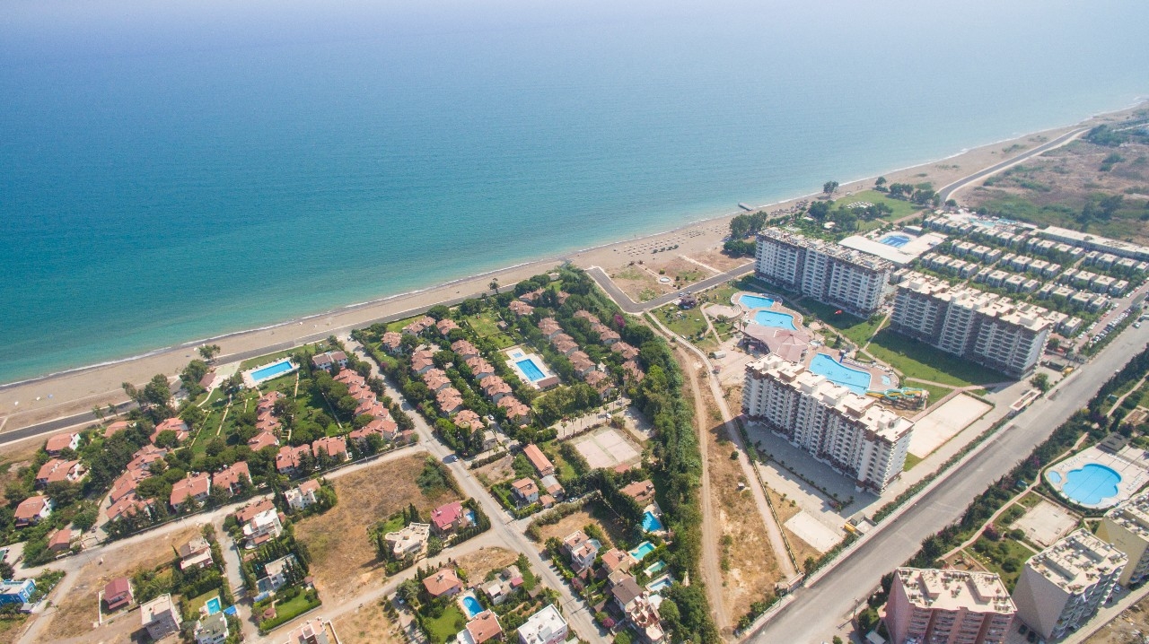Luxury 2+1 Apartment with Sea and Mountain Views, Mersin-Kargipinari