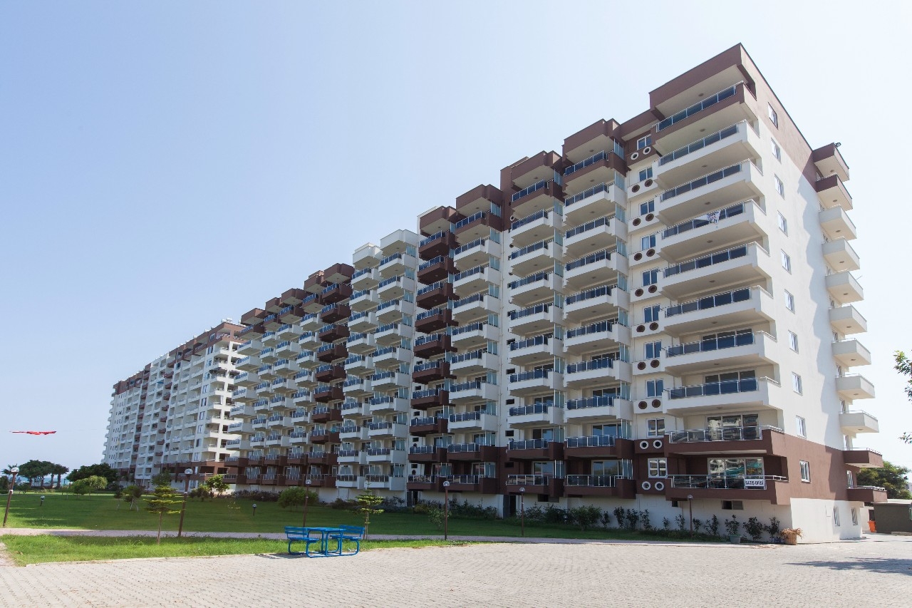 Luxury 2+1 Apartment with Sea and Mountain Views, Mersin-Kargipinari