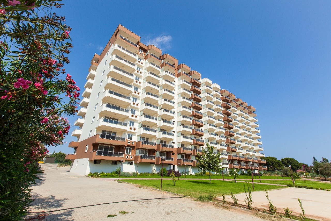 Luxury 2+1 Apartment with Sea and Mountain Views, Mersin-Kargipinari