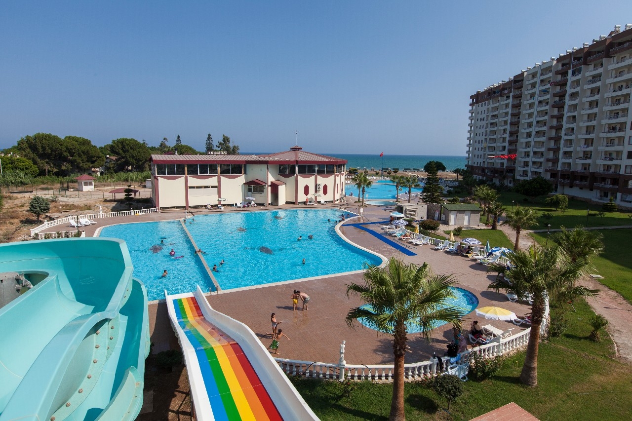 Luxury 2+1 Apartment with Sea and Mountain Views, Mersin-Kargipinari