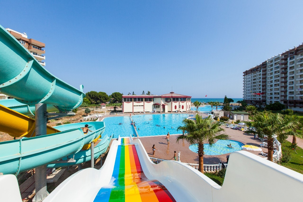 Luxury 2+1 Apartment with Sea and Mountain Views, Mersin-Kargipinari