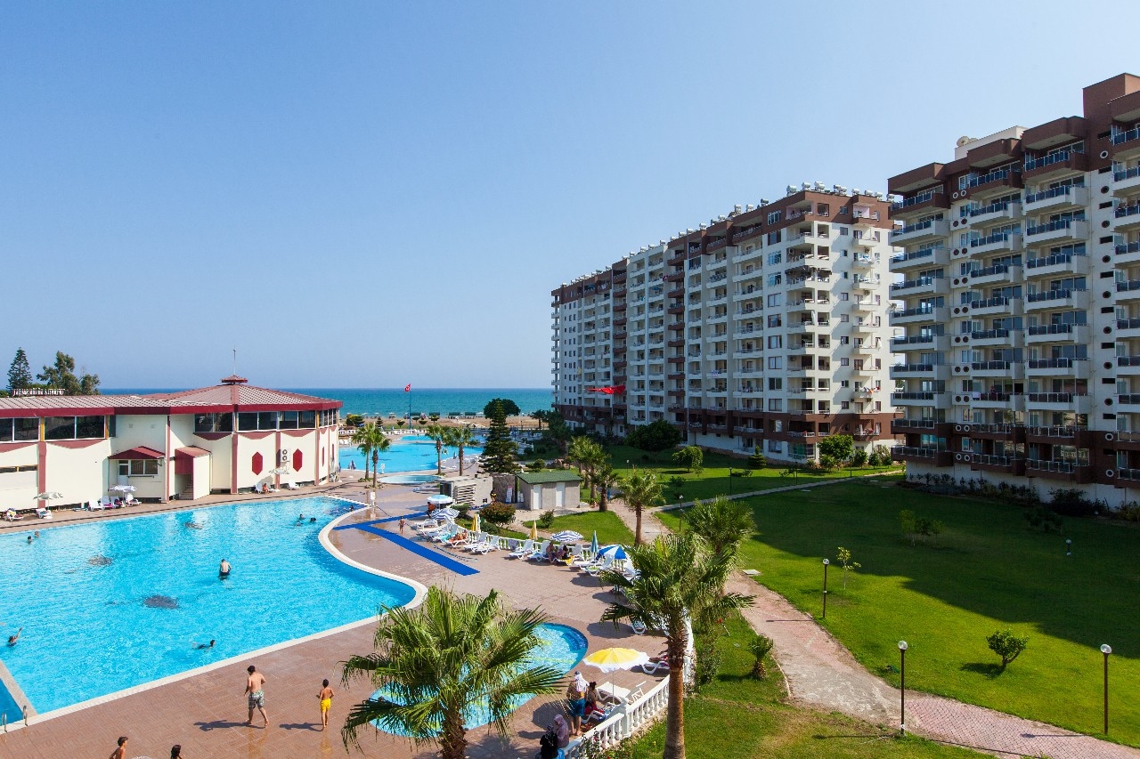 Luxury 2+1 Apartment with Sea and Mountain Views, Mersin-Kargipinari