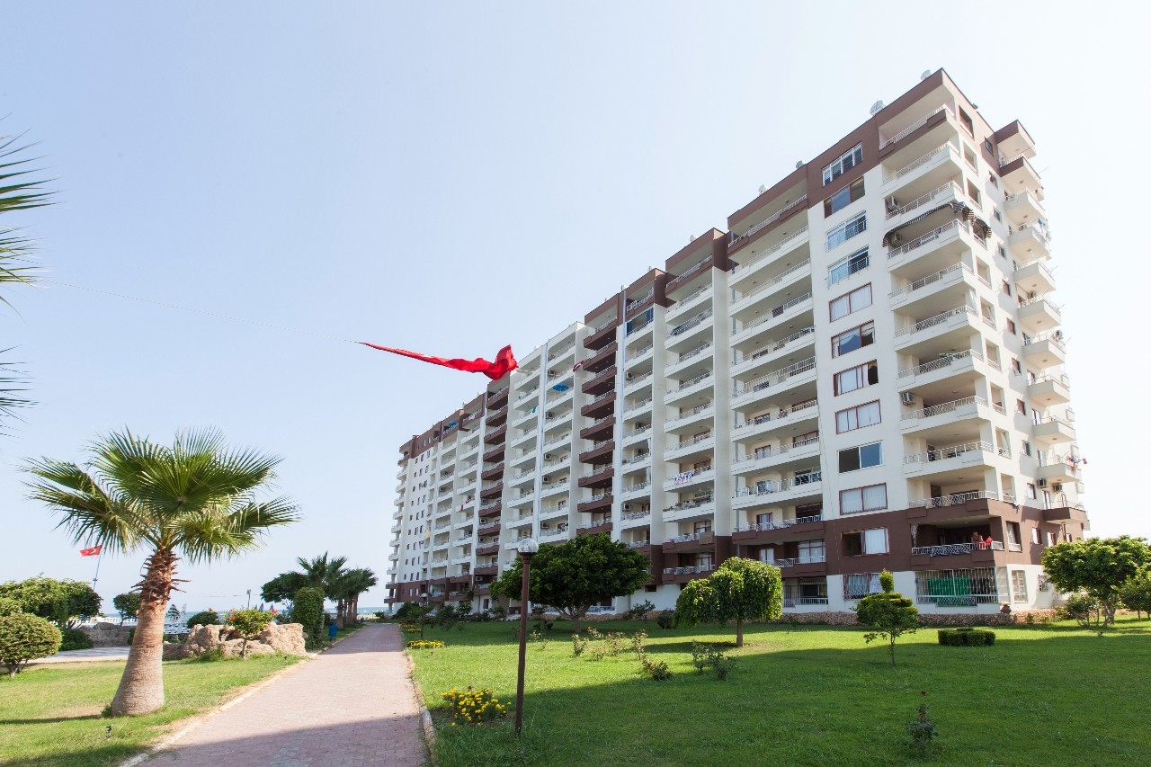 Luxury 2+1 Apartment with Sea and Mountain Views, Mersin-Kargipinari