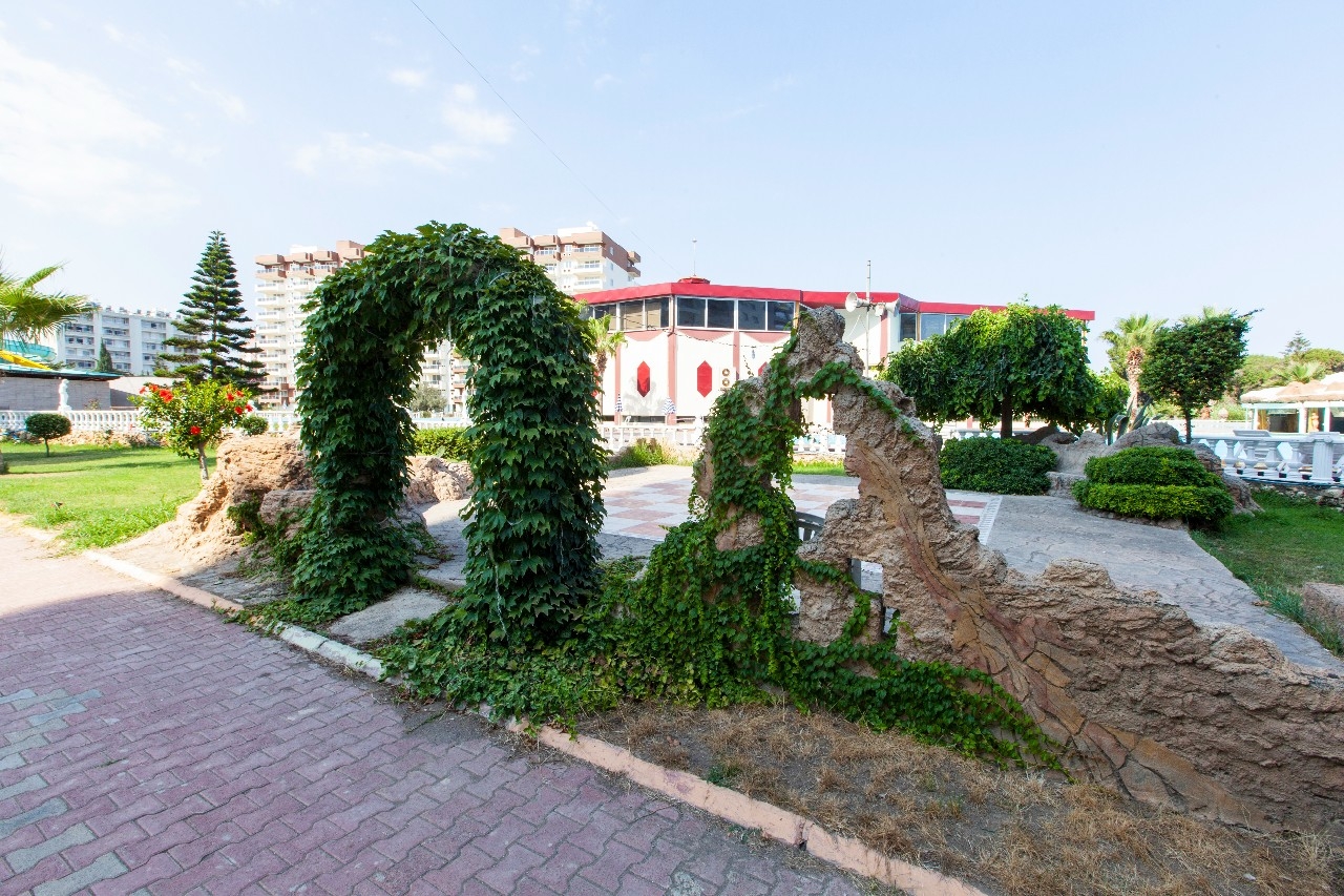 Luxury 2+1 Apartment with Sea and Mountain Views, Mersin-Kargipinari