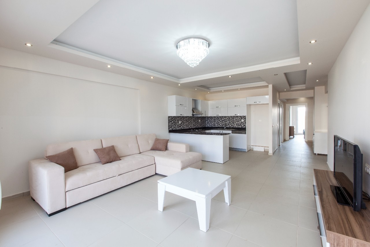 Luxury 2+1 Apartment with Sea and Mountain Views, Mersin-Kargipinari
