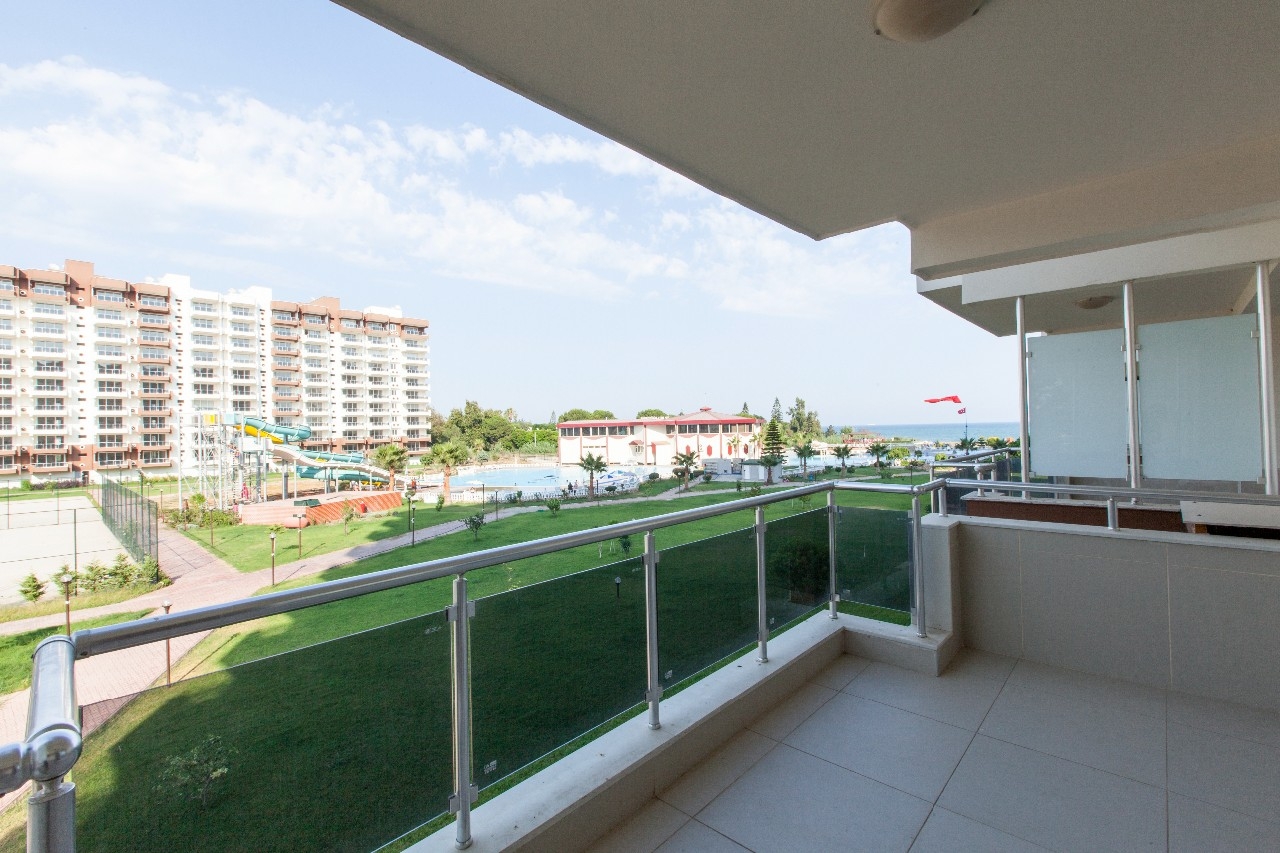 Luxury 2+1 Apartment with Sea and Mountain Views, Mersin-Kargipinari