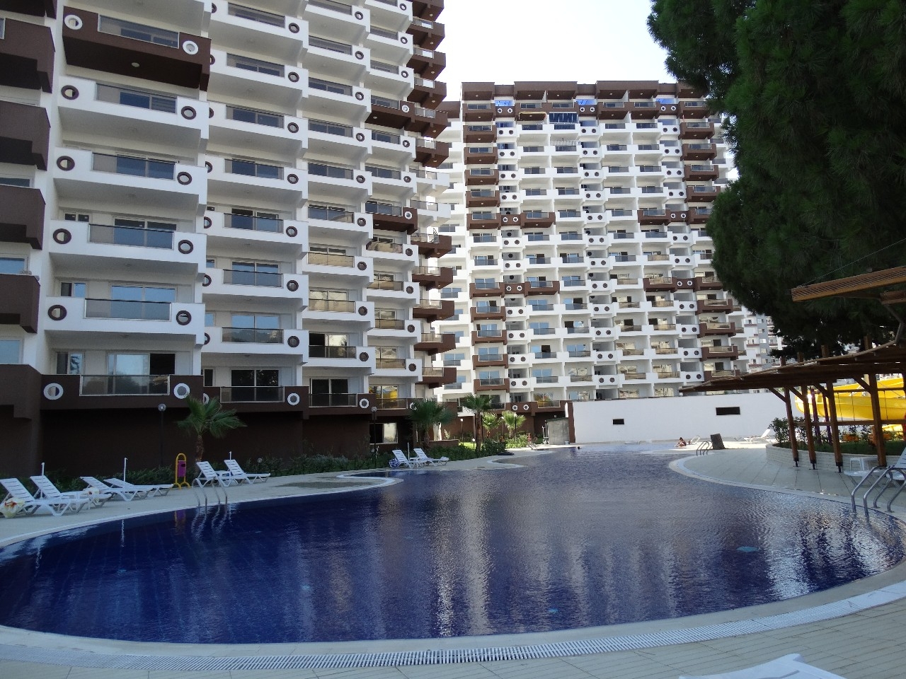 Newly completed and ready to move residential complex in Mersin