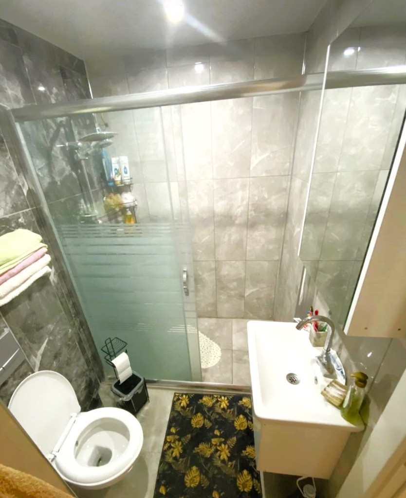 A spacious 2+1 apartment in Mersin for sale