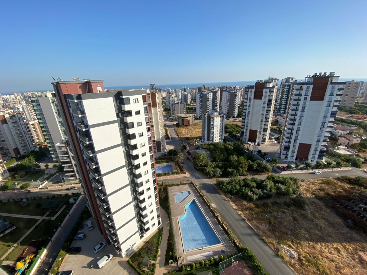 Move-in luxury apartments in the center of Mersin