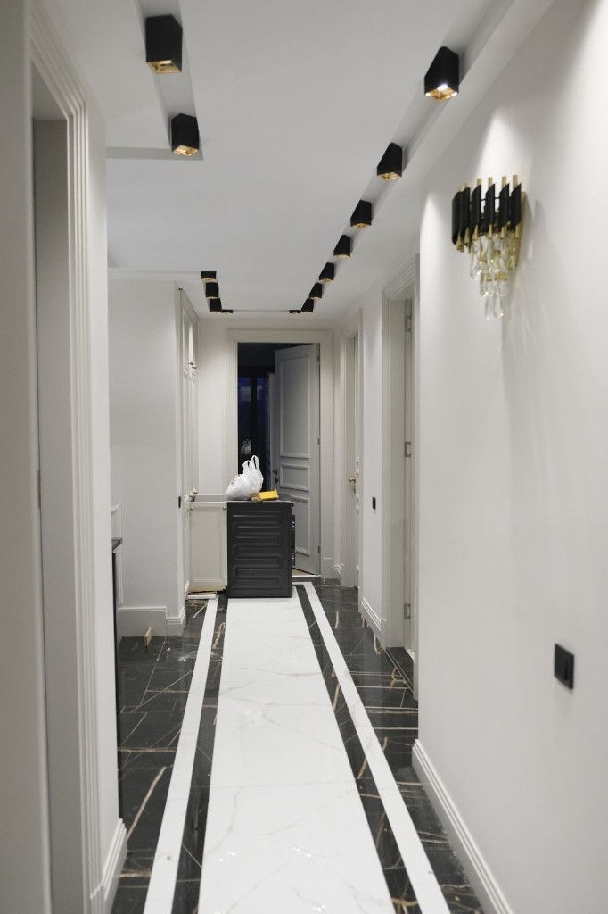 4+1 apartment with exit to the garden in a luxury complex in Mersin