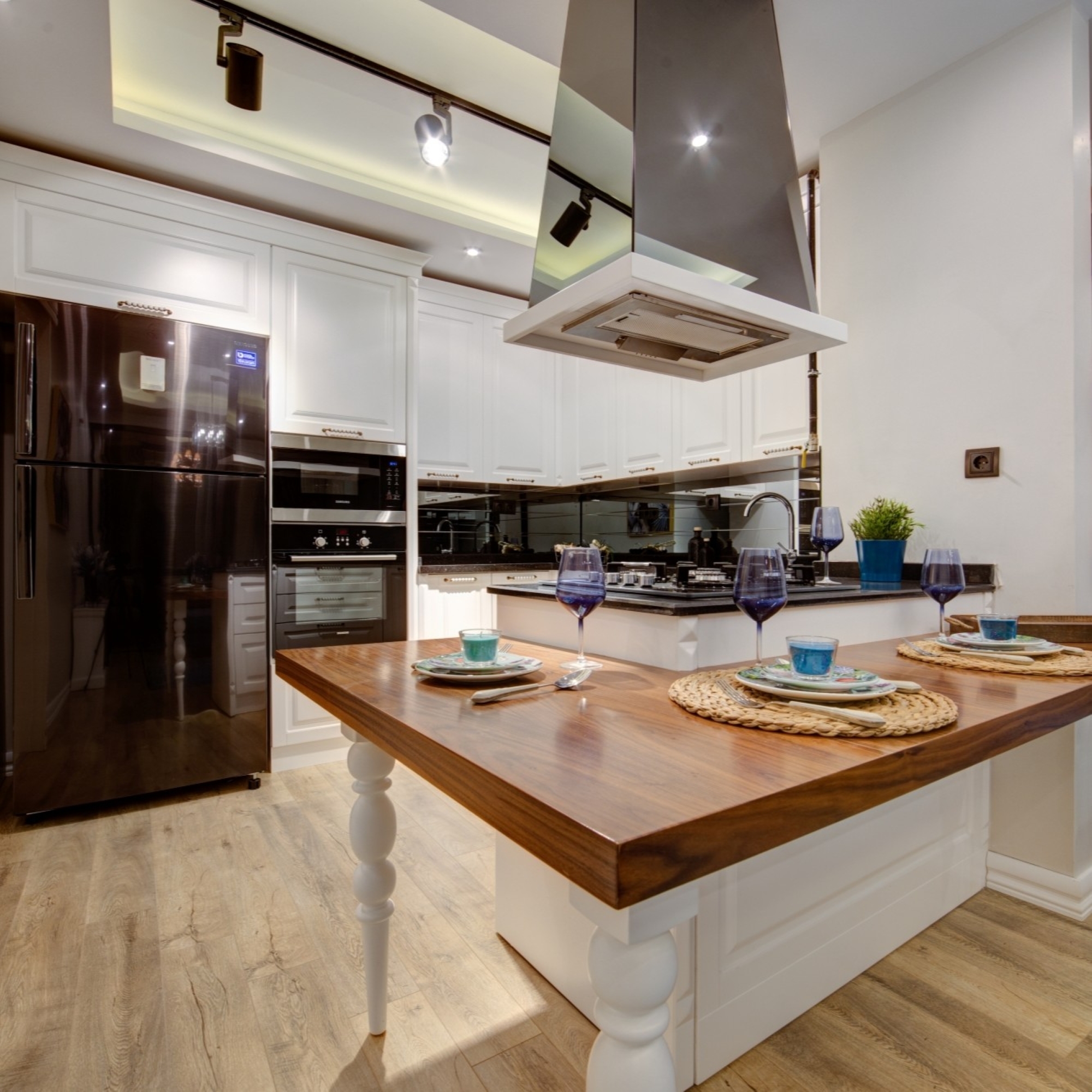 Luxury 4+1 Apartment with Sea and Mountain Views in Mersin-Tece