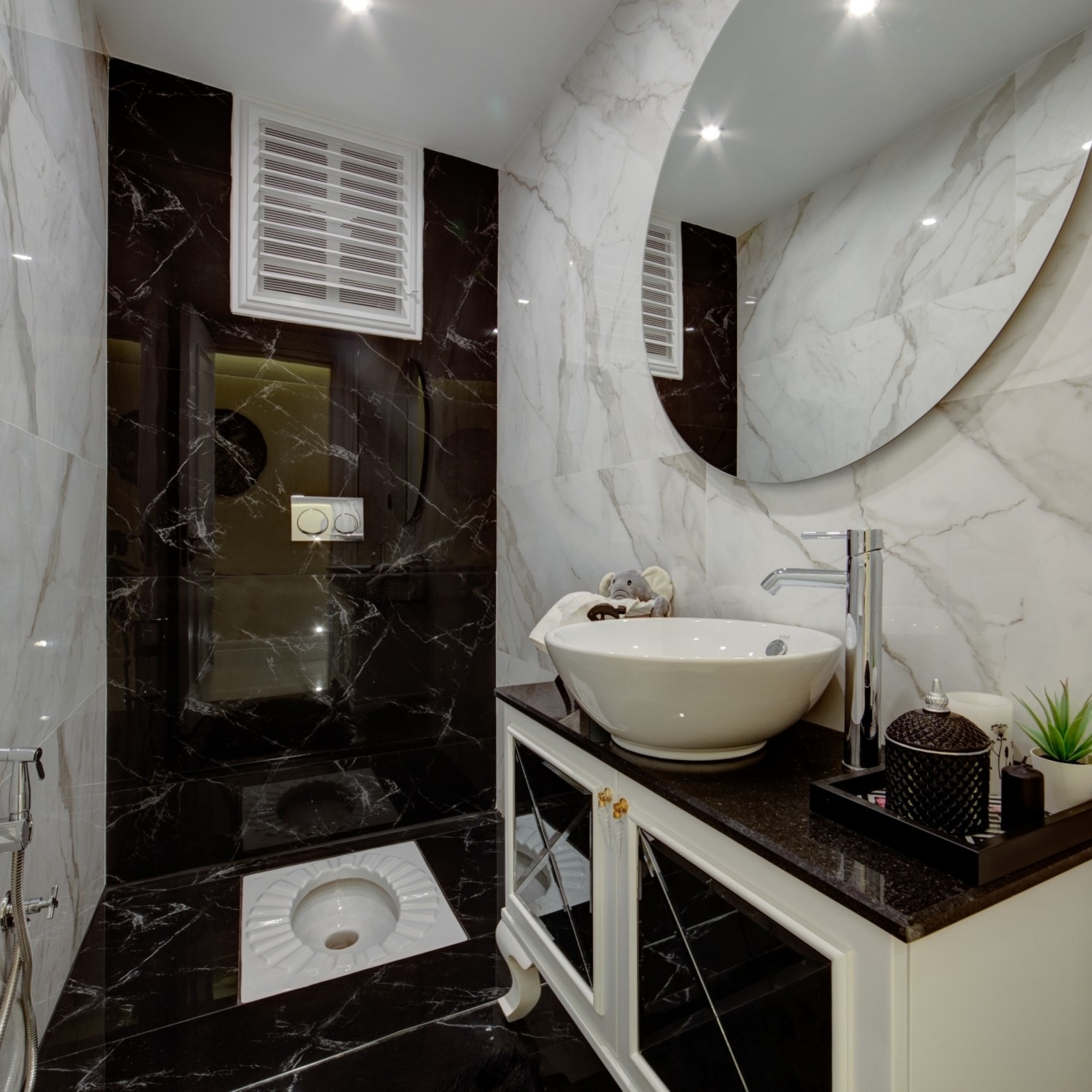 Luxury 4+1 Apartment with Sea and Mountain Views in Mersin-Tece