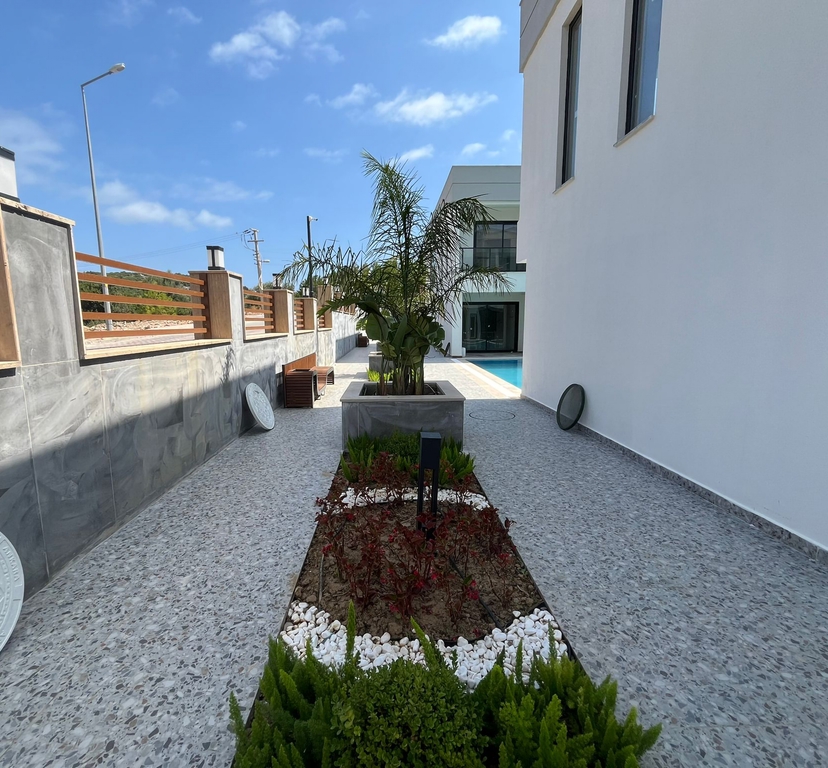 Ylellinen 2+1 huoneisto meri- ja vuorinäköalalla Konakli, Alanya