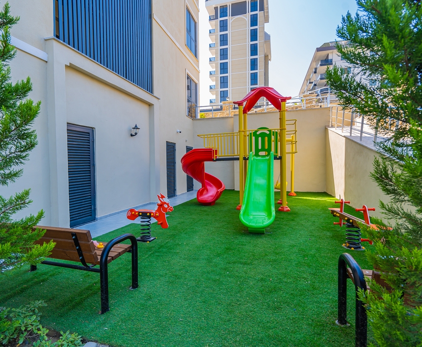 Moderni 1+1 asunto meri- ja vuorinäköalalla, Alanya - Payallar