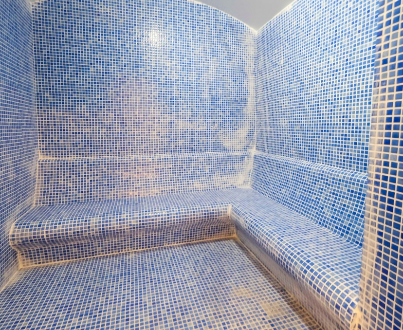 Ylellinen 2+1 asunto meri- ja vuorinäköalalla Mahmutlarissa, Alanyassa