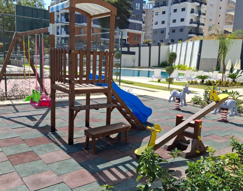 Luxury 1+1 Apartment with Mountain Views in Avsallar, Alanya