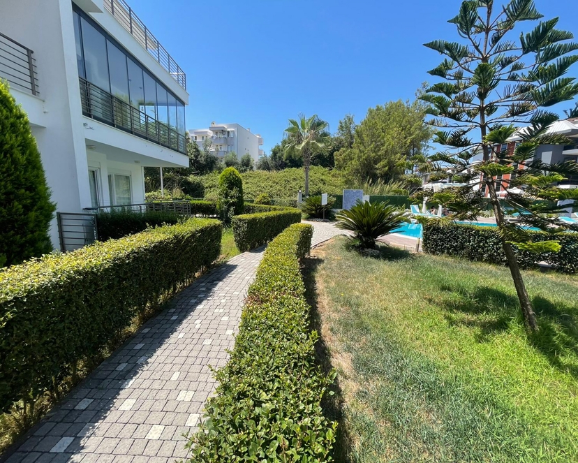 Vuorinäkymä 1+1 Puutarhakerroksen Asunto Avsallarissa, Alanyassa